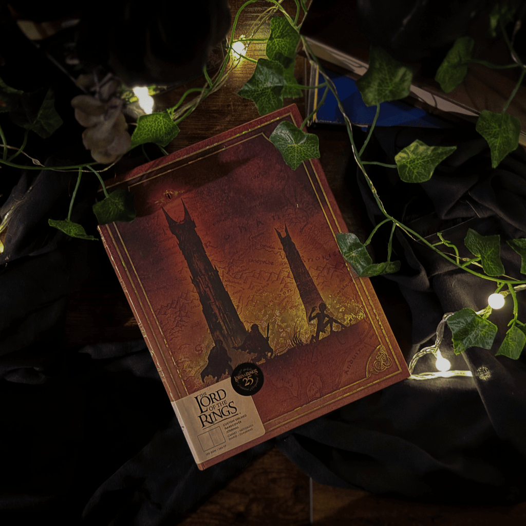 The Quest Continues (The Lord of the Rings Collection) Journal Ultra Unlined (Elastic Band Closure)