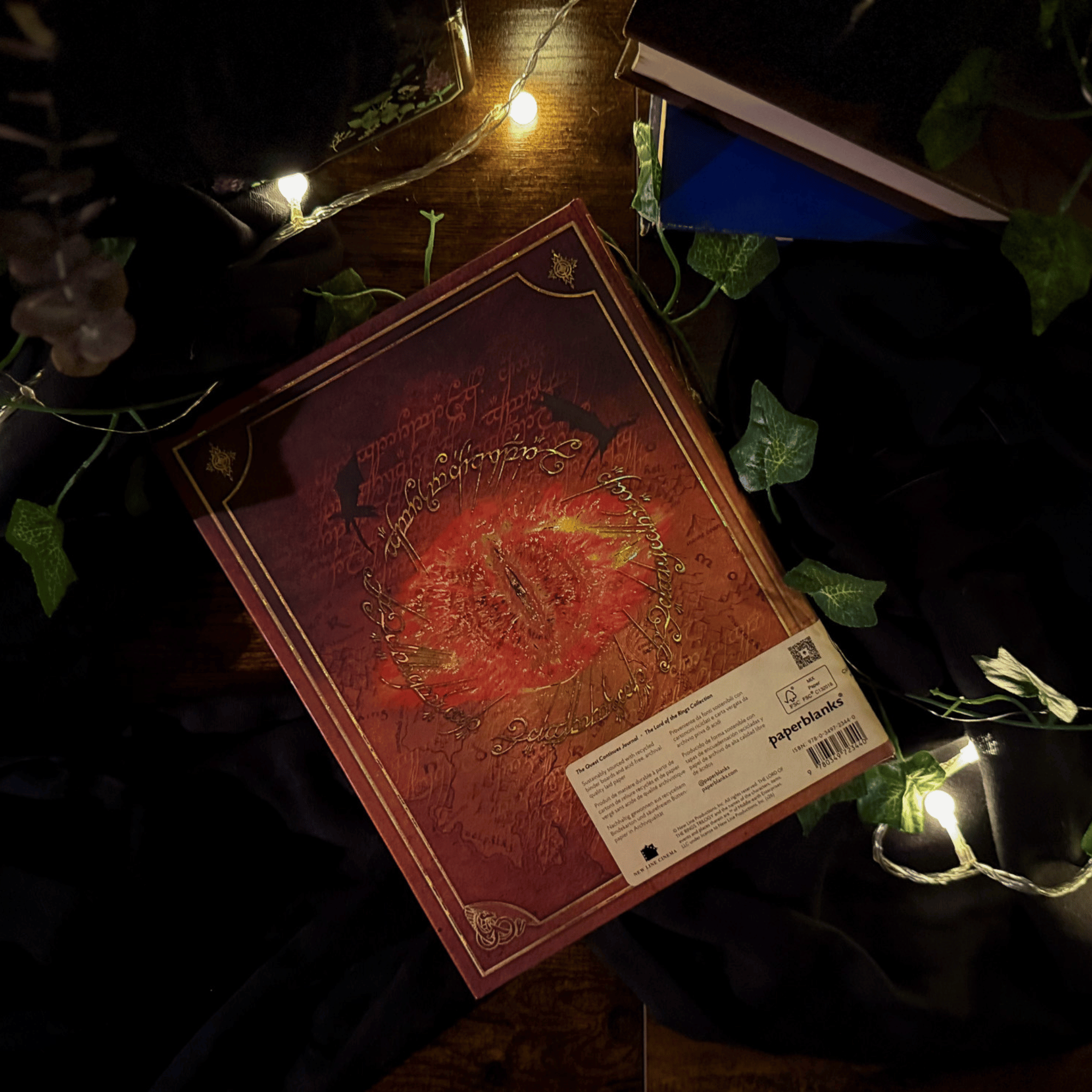 The Quest Continues (The Lord of the Rings Collection) Journal Ultra Unlined (Elastic Band Closure)