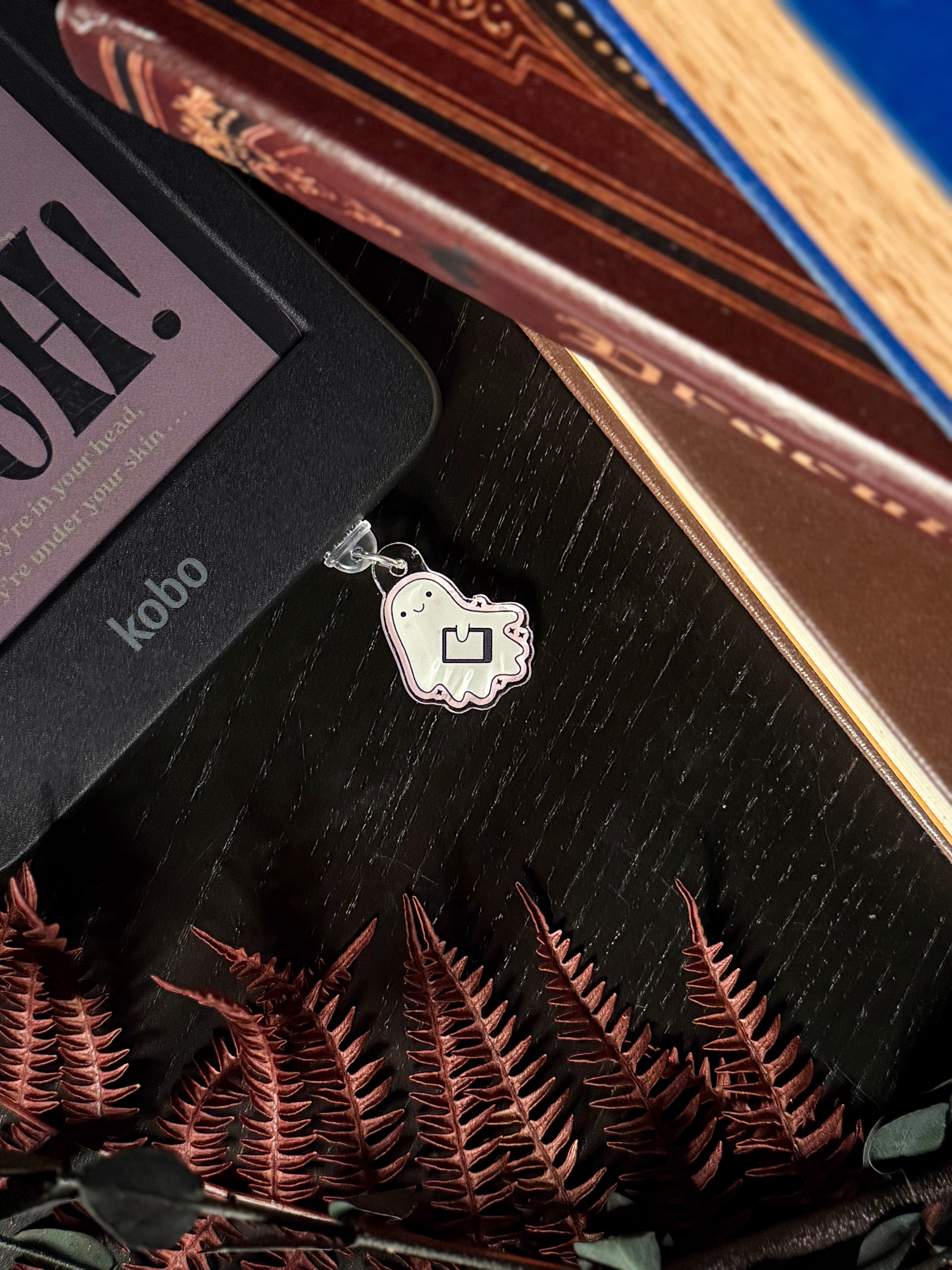"Reading Ghost" Kindle/Kobo Charm