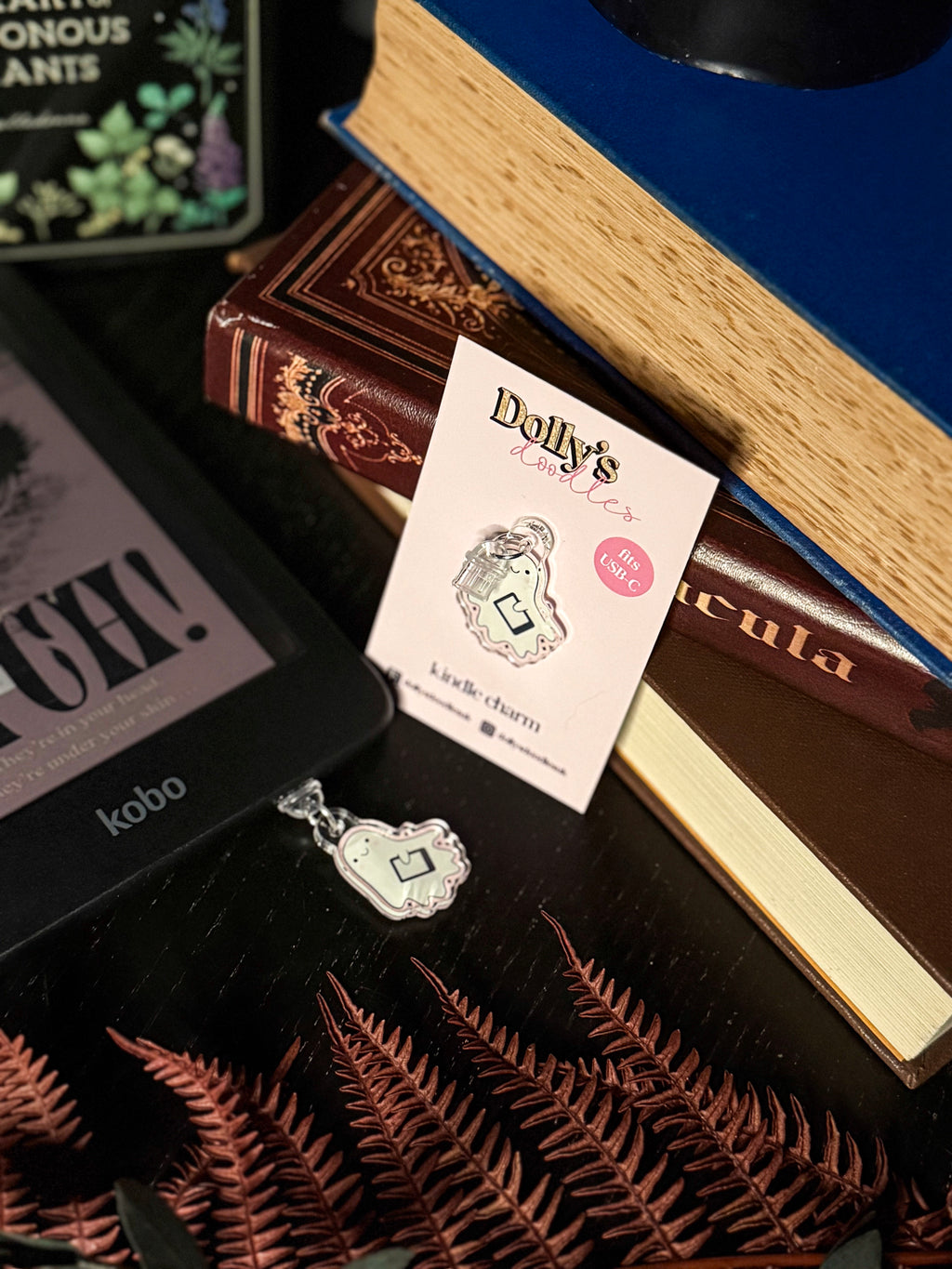 "Reading Ghost" Kindle/Kobo Charm